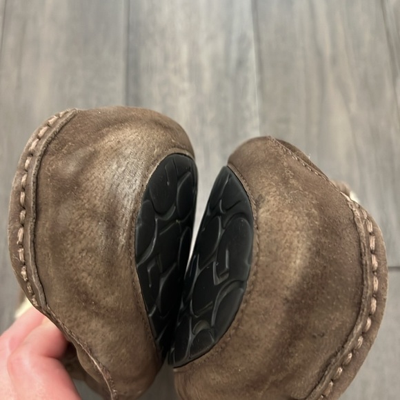 Mens Ugg Australia suede loafers/slippers - Picture 11 of 12